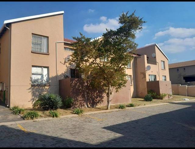 3 BEDROOM PROPERTY TO RENT IN VORNA VALLEY